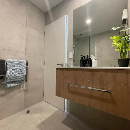 Inner City Luxury With Free Parking Christchurch Exterior photo