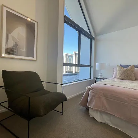 Inner City Luxury With Free Parking Christchurch Exterior photo