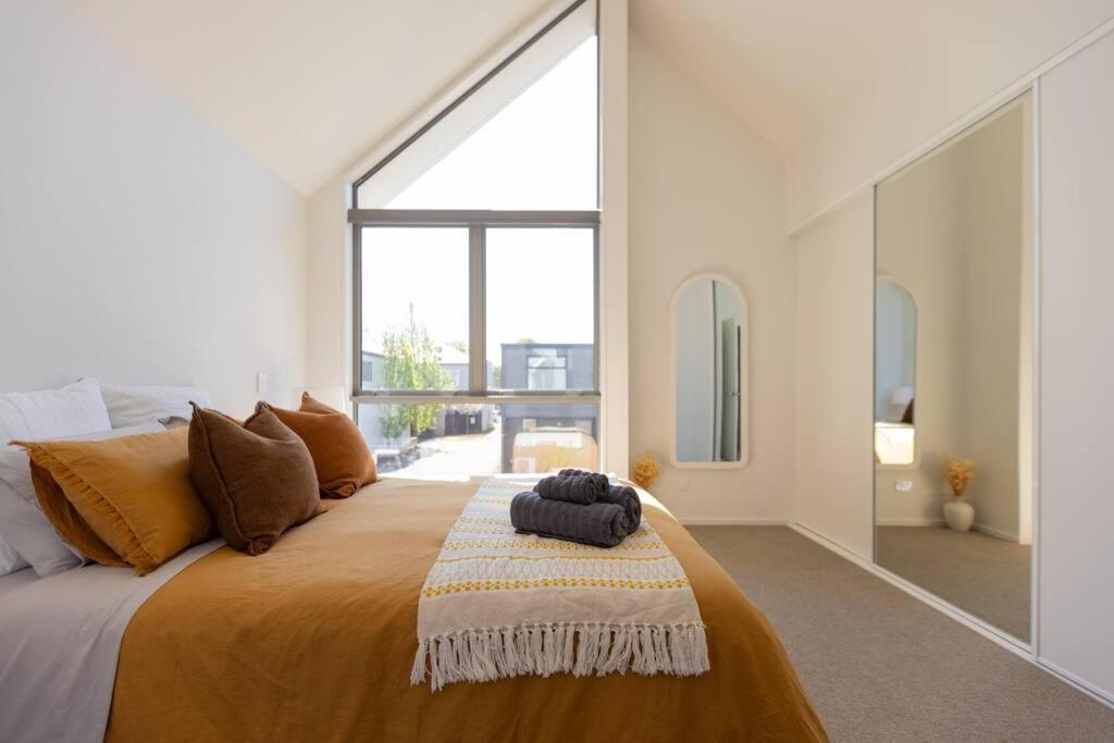 Inner Luxury With Free Parking
