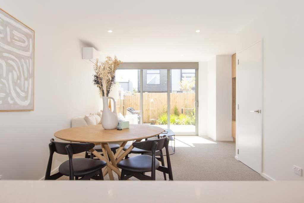 Inner Luxury With Free Parking Holiday home Christchurch