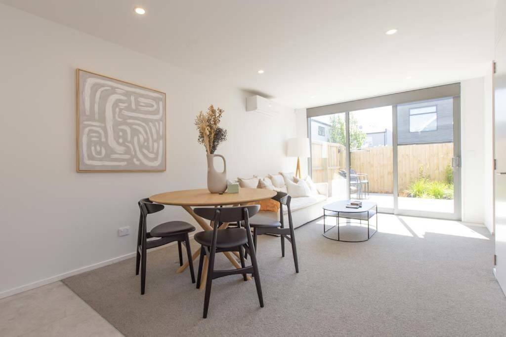 Inner Luxury With Free Parking Christchurch