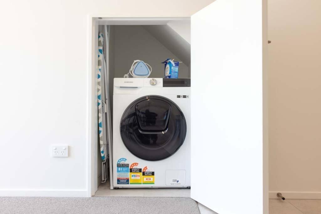 Holiday home Inner Luxury With Free Parking
